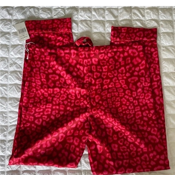 Good American red leopard pajama set - Picture 9 of 16